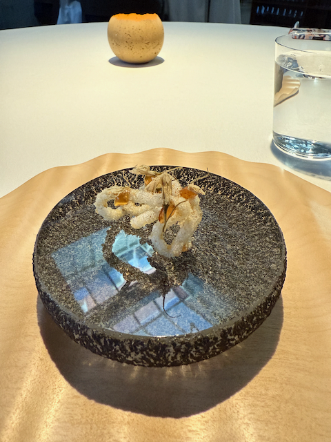 the first course, puffed beef tendon